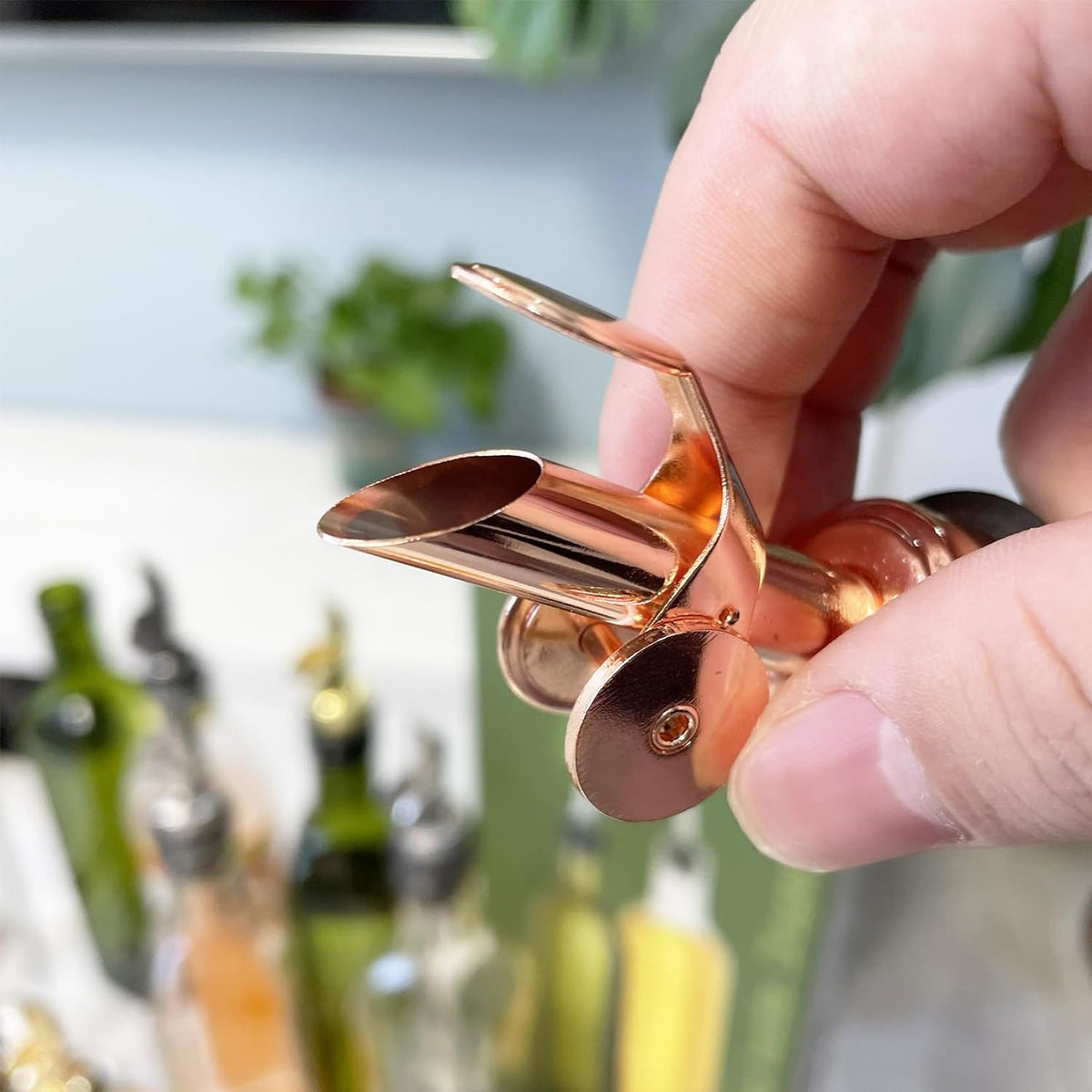 Pafusen 12 Pack Weighted Liquor Pour Spout, Auto Flip Olive Oil Dispenser Spout, Pour Spout for Liquor Bottles, Olive Oil Spout, Bottle Pourers for Alcohol Wine Syrup Home Bar Accessories Rose Gold