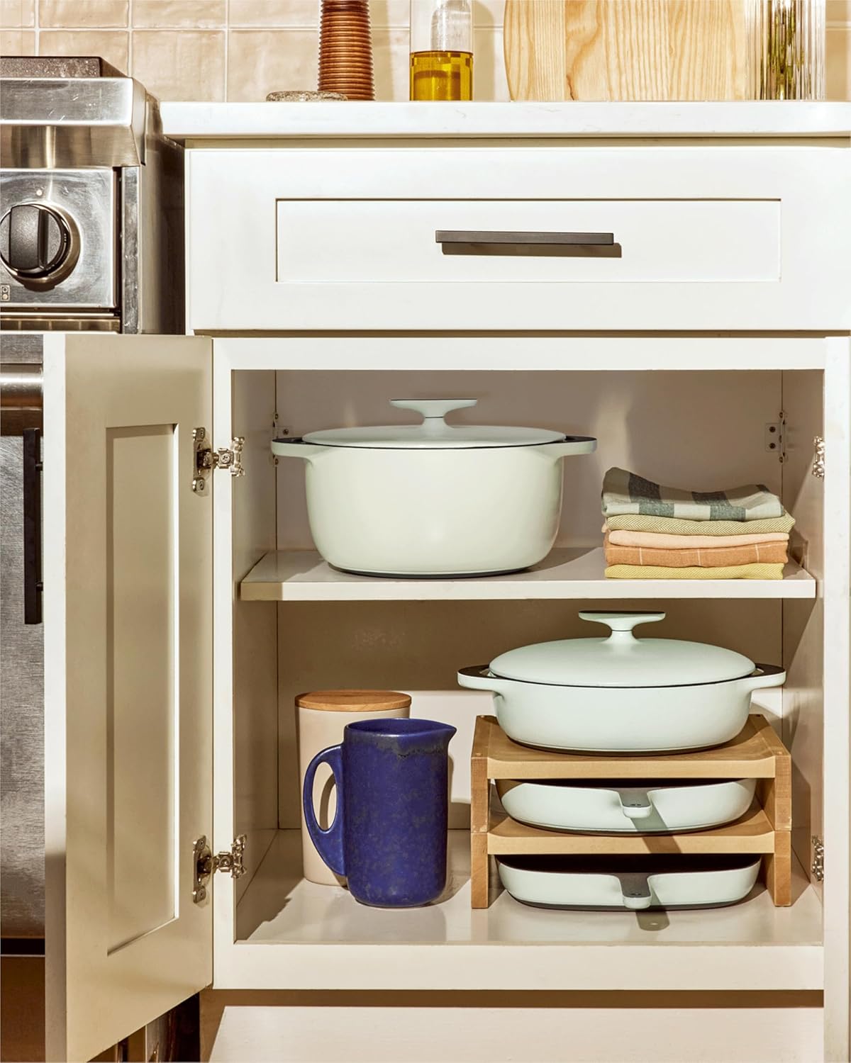 Caraway Enameled Dutch Oven - 6.5 qt Cast Iron Dutch Oven With Lid - 3 Layer Enamel Coating - No Seasoning Required - Compatible With All Stovetops - Oven Safe - No Forever Chemicals - Rust