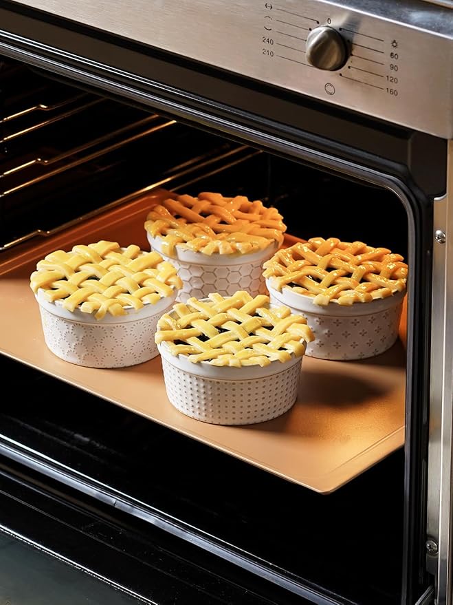 LE TAUCI Ramekins Oven Safe with Lids, 8 oz Ramikin Set for Creme brulee, Souffle, Dipping Sauces, Ceramic Food Storage Containers, Baking Dishes - 4.4 inch, Set of 4, Arctic White