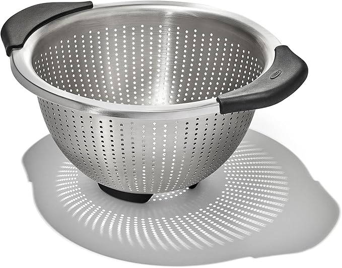 OXO Good Grips Stainless Steel 3 qt./ 2.8L Colander
