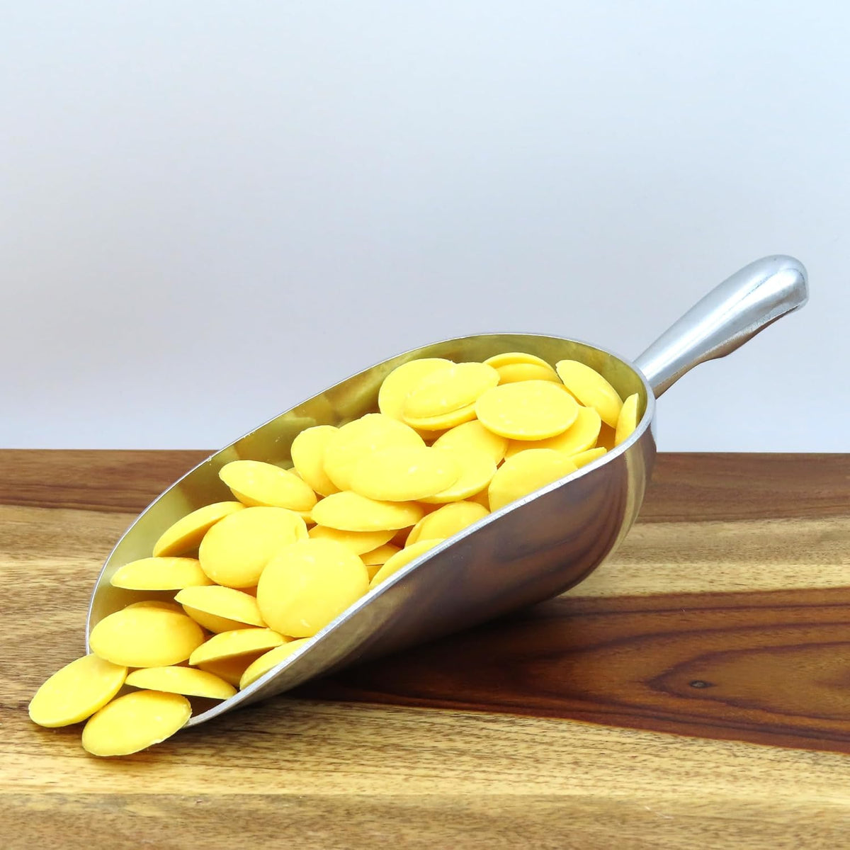MERCKENS Coating Wafers, Yellow Melting Chocolate, 2 Pound Package