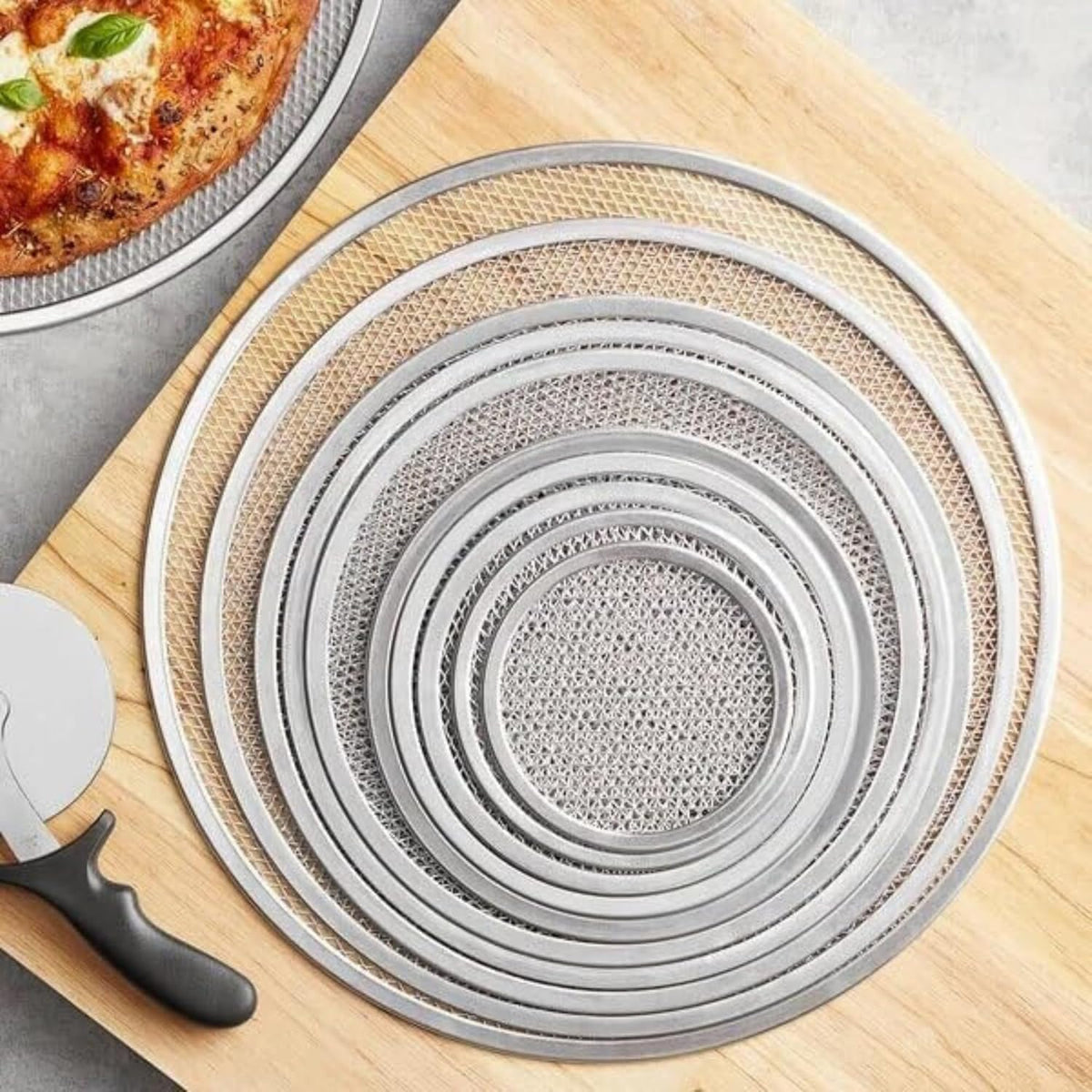 19-inch Aluminum Pizza Screen | Commercial Grade Pizza/Baking Screen for Oven | Pizza Baking Tray for Home And Restaurant | Round, Aluminum, 19-inch [1PK]